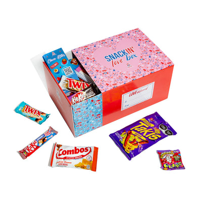 Snackin’ Love Box, scatola da 40 prodotti dolci, salati e bevande