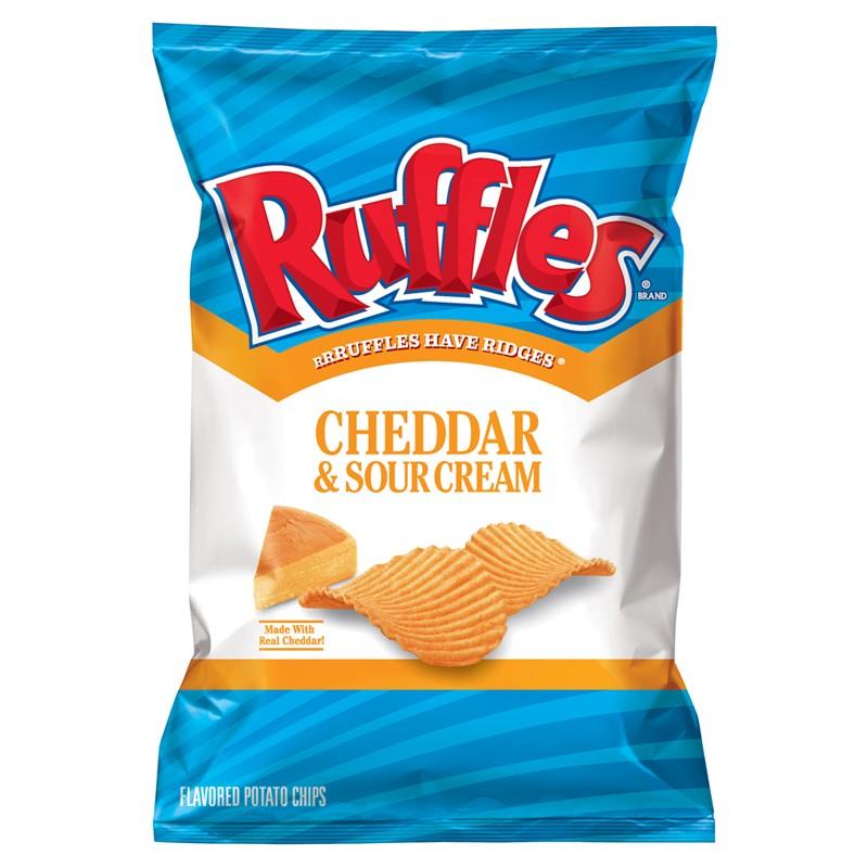 Ruffles Cheddar and Sour Cream, patatine al cheddar da 184g (1954223128673)