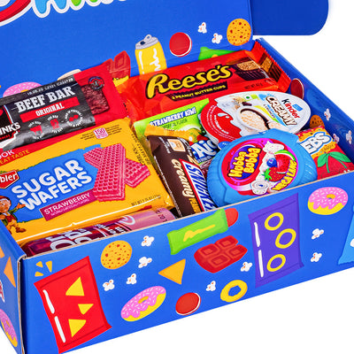 Snack box “Cool to be Happy”, surprise box of 20 sweet, savoury snacks and drinks