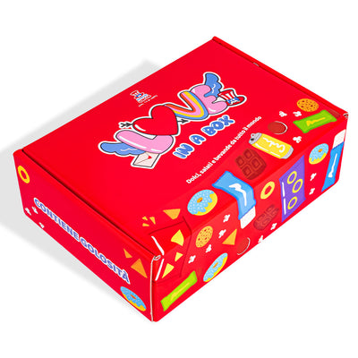 Snack Box “Love in a box”, caja sorpresa de 20 snacks y bebidas dulces, salados